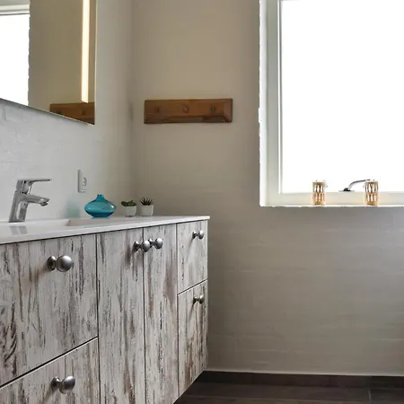 度假居 In With Sauna *