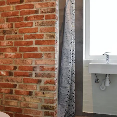 度假居 In With Sauna 德斯泰德