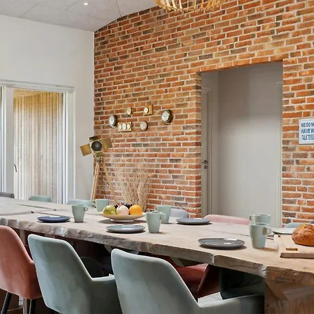 In With Sauna بيت للعطل *